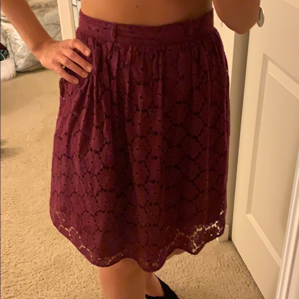 Lace skirt
